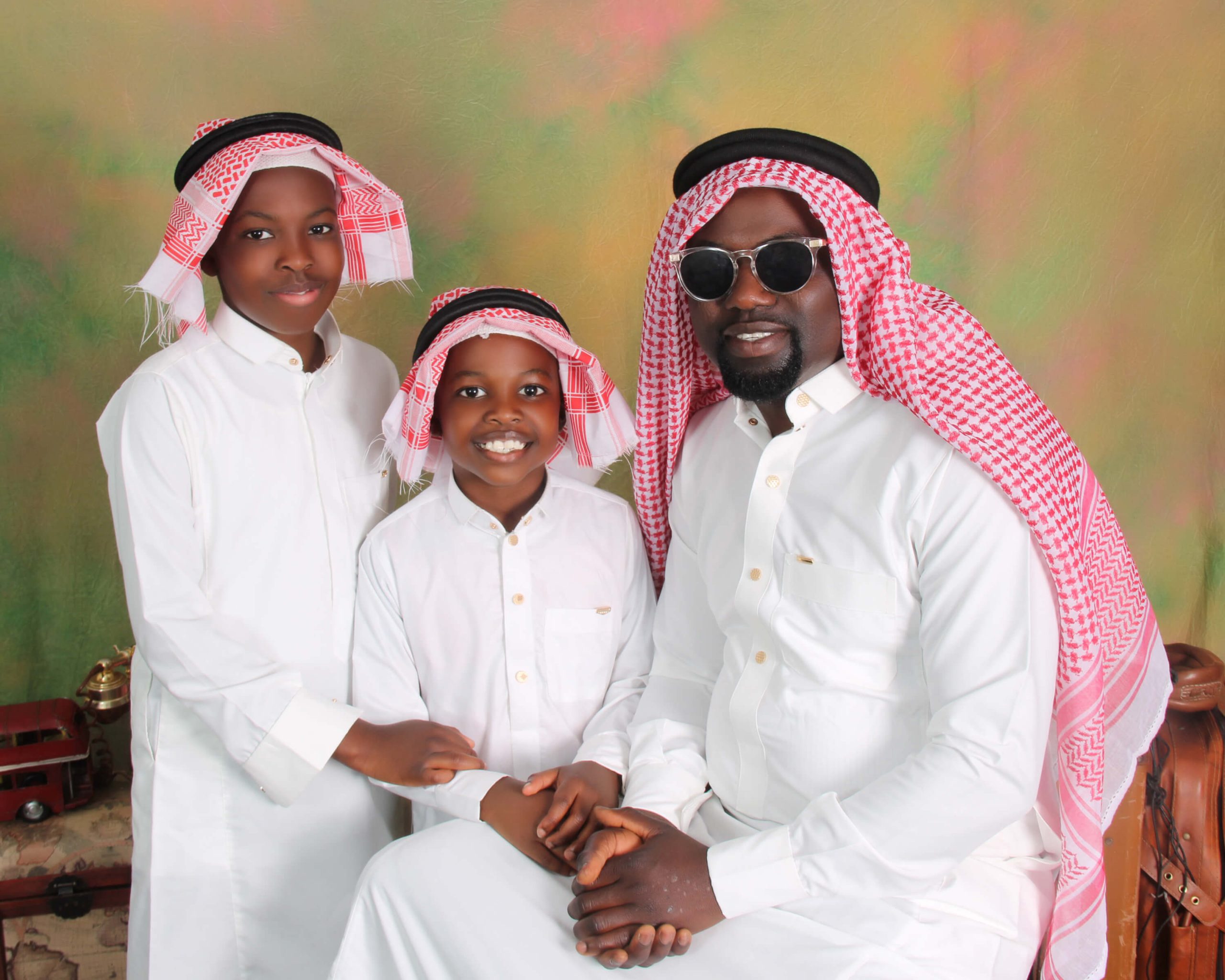 people dressed in arab attires